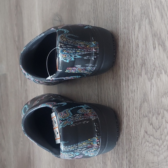 Crocs Neira pro II graphic paisley print clog - Picture 5 of 9